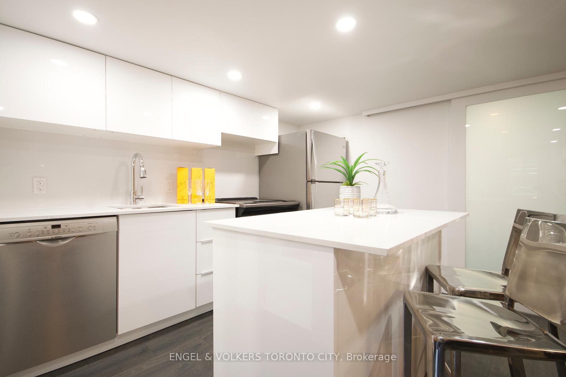 Photo 6 of Unit Lower 1, 173 Carlton Street, Toronto, Cabbagetown-South St. James Town — HOMEH