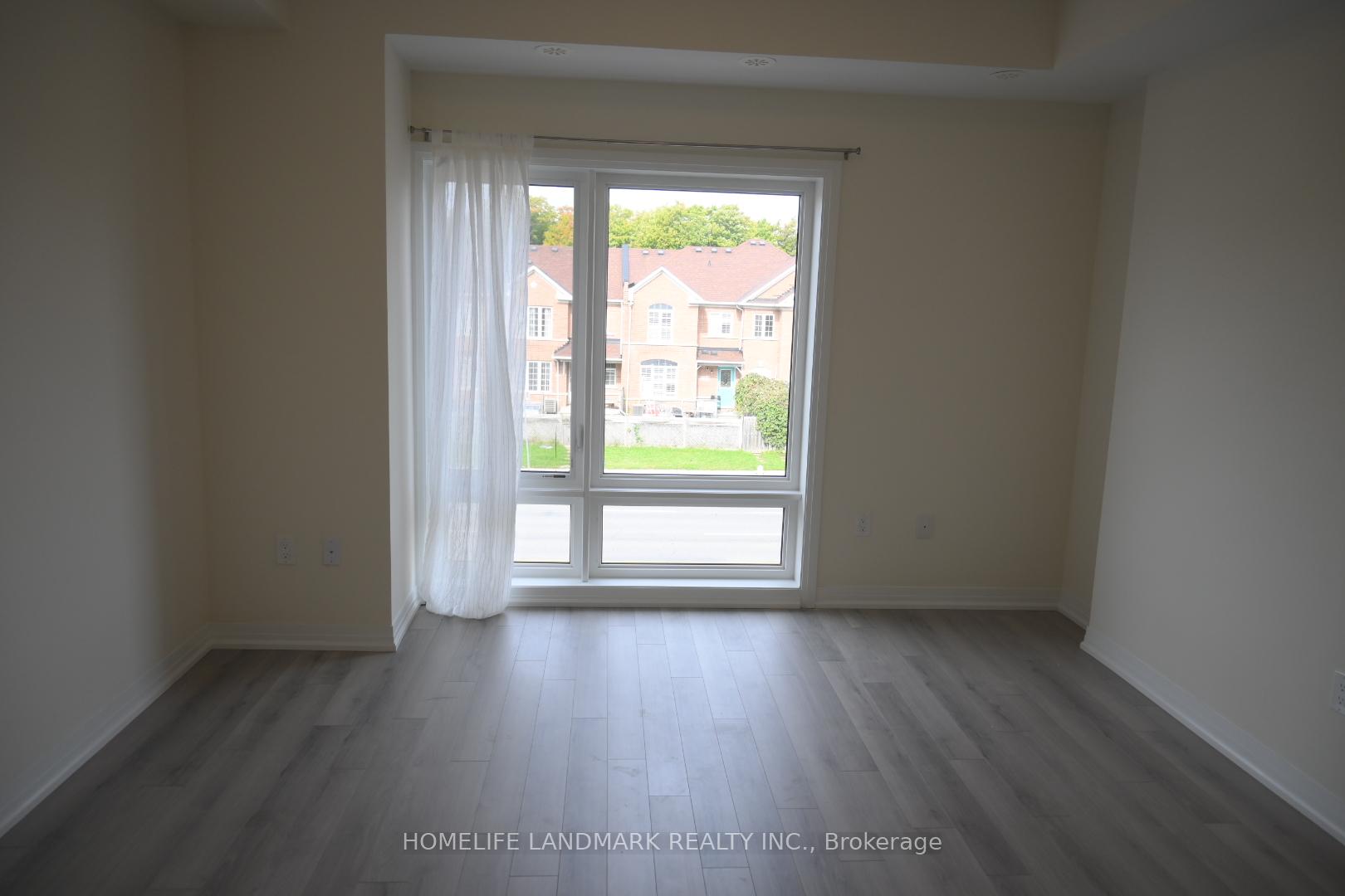 Photo 7 of Unit 13, 235 Mclevin Avenue, Scarborough, Malvern — HOMEH