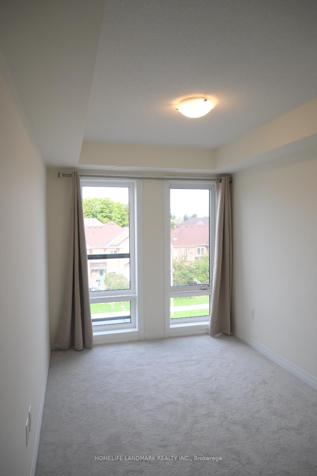 Photo 11 of Unit 13, 235 Mclevin Avenue, Scarborough, Malvern — HOMEH
