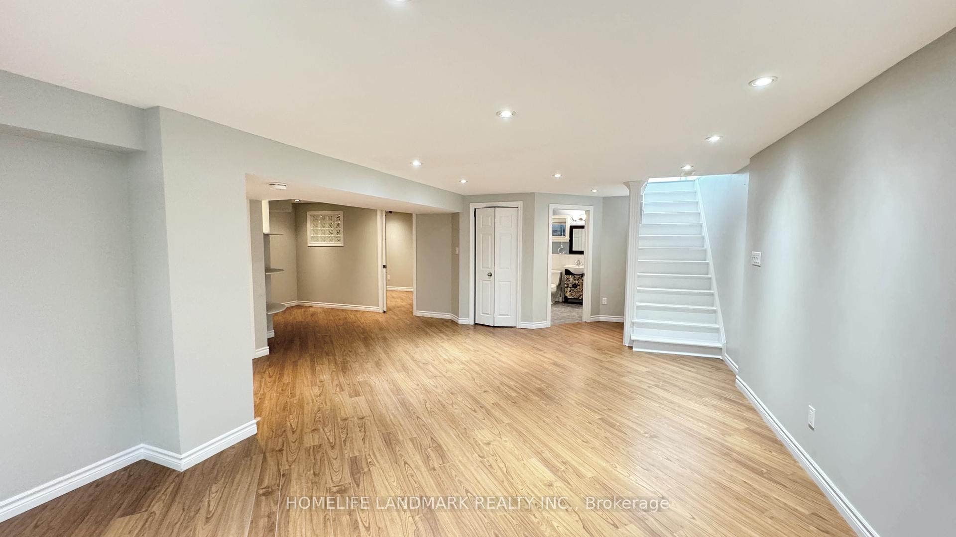 Photo 14 of 7 Talisman Crescent, Markham, Old Markham Village — HOMEH
