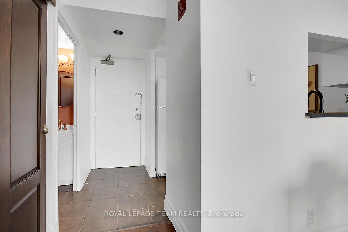 Photo 5 of Unit 608, 35 Holland Avenue, Ottawa, Ottawa West — HOMEH