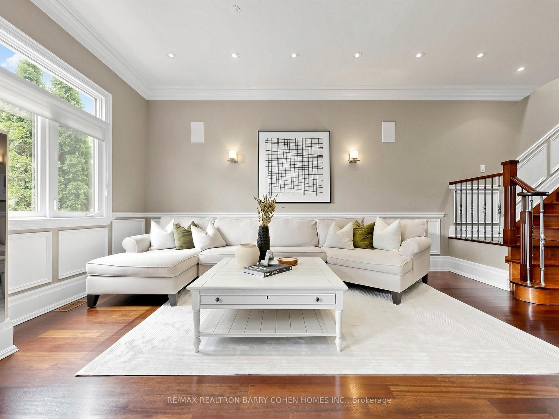 Photo 11 of 219 Hillsdale Avenue E, Toronto, Mount Pleasant West — HOMEH
