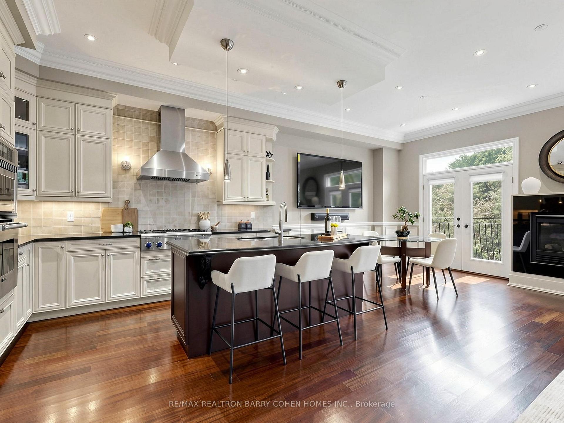 Photo 18 of 219 Hillsdale Avenue E, Toronto, Mount Pleasant West — HOMEH
