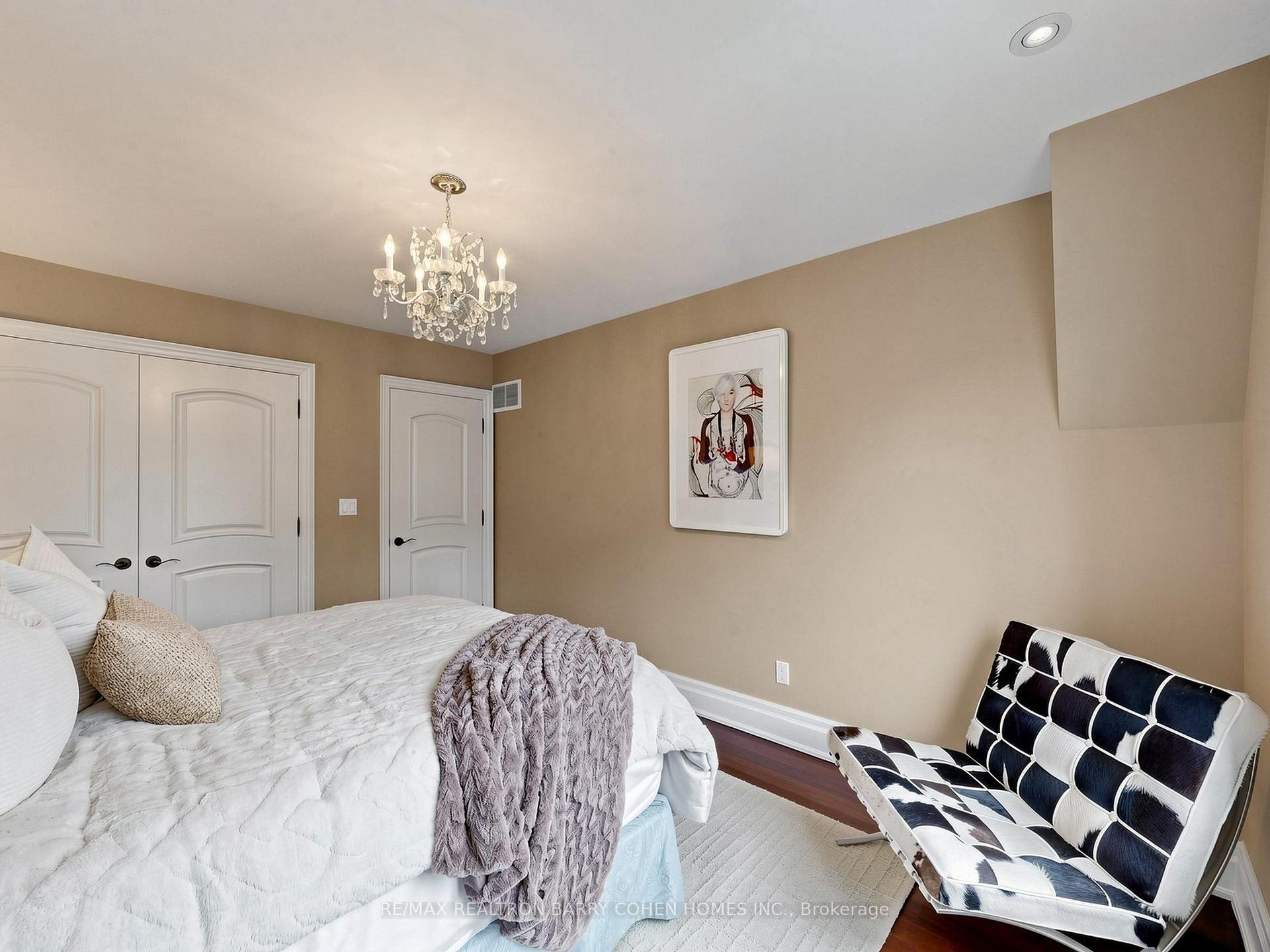Photo 35 of 219 Hillsdale Avenue E, Toronto, Mount Pleasant West — HOMEH