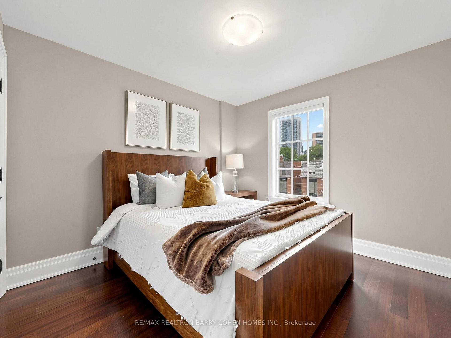 Photo 36 of 219 Hillsdale Avenue E, Toronto, Mount Pleasant West — HOMEH