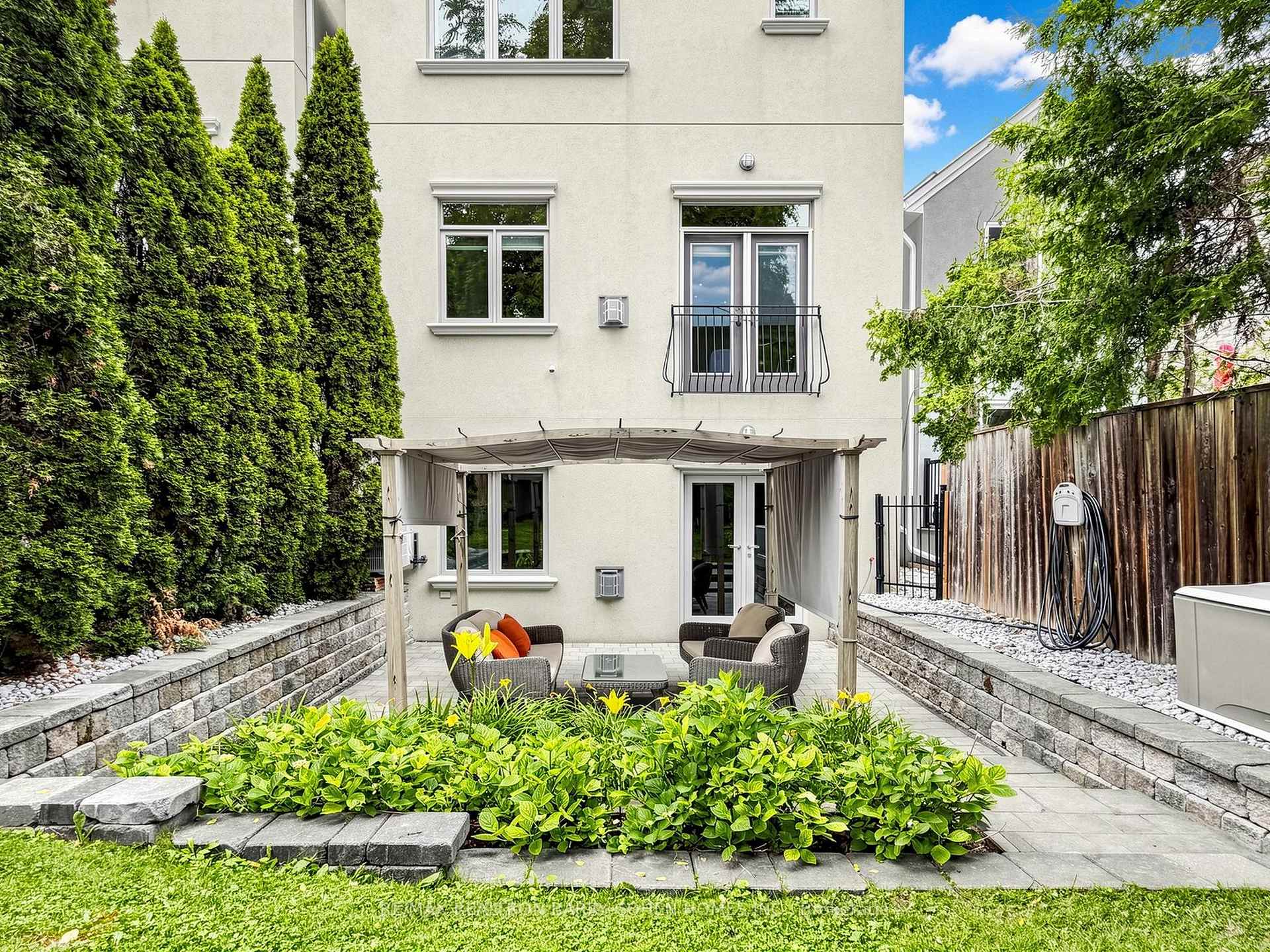 Photo 48 of 219 Hillsdale Avenue E, Toronto, Mount Pleasant West — HOMEH
