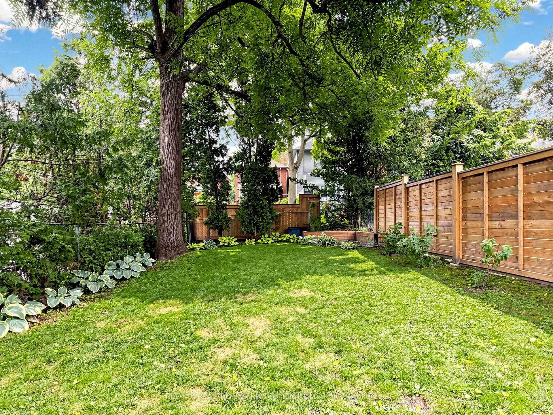 Photo 49 of 219 Hillsdale Avenue E, Toronto, Mount Pleasant West — HOMEH