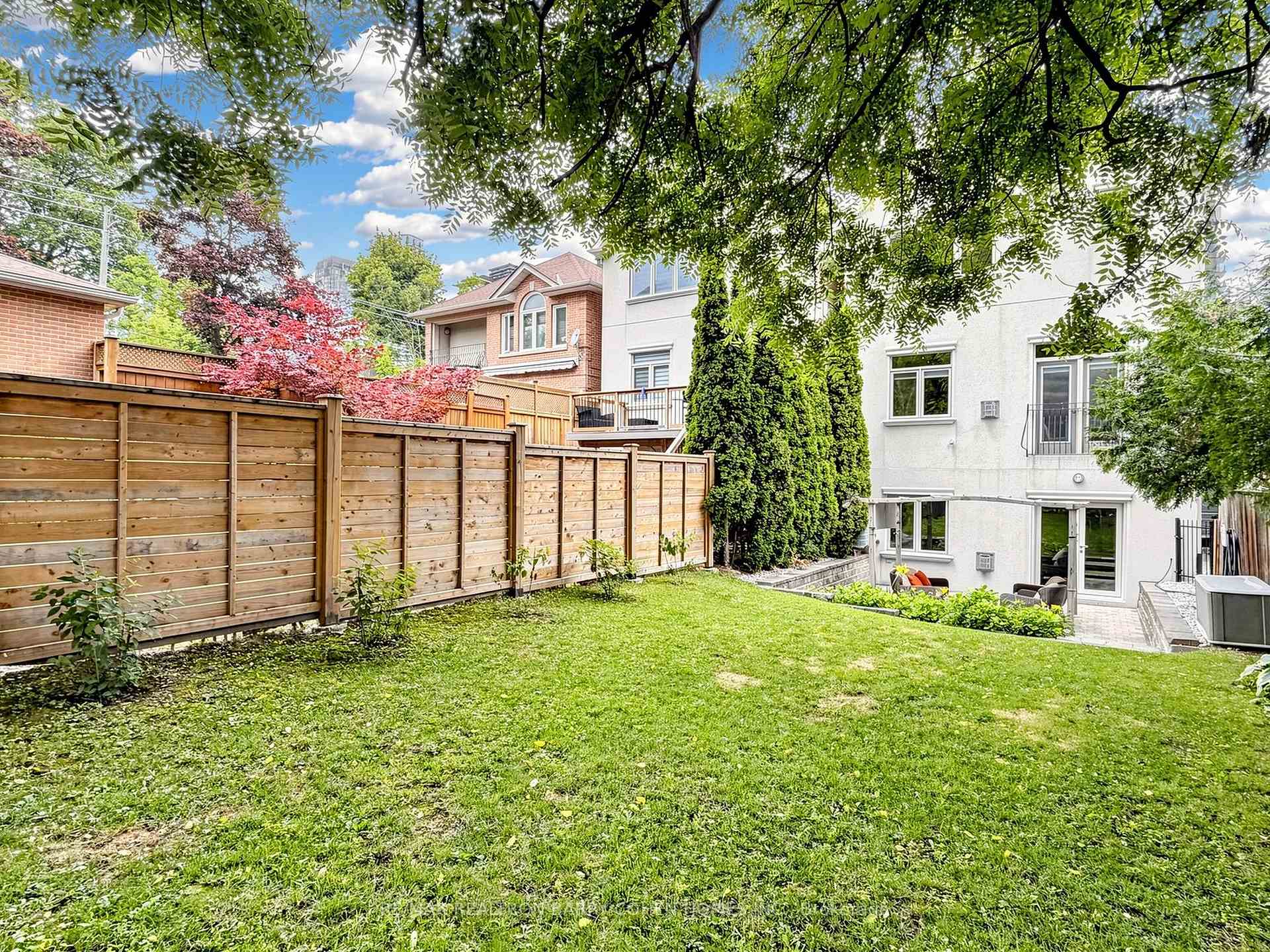 Photo 50 of 219 Hillsdale Avenue E, Toronto, Mount Pleasant West — HOMEH