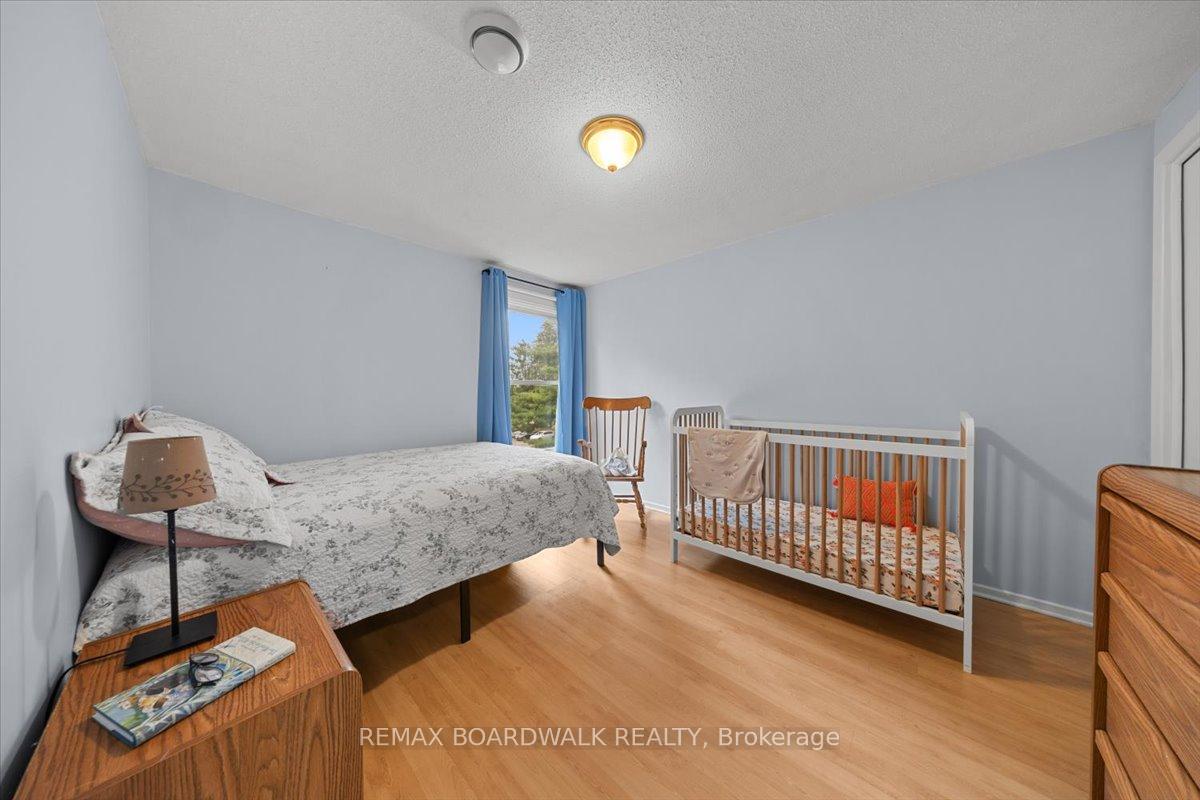 Photo 16 of Unit 18, 2126 Eric Crescent, Ottawa, Pineview — HOMEH
