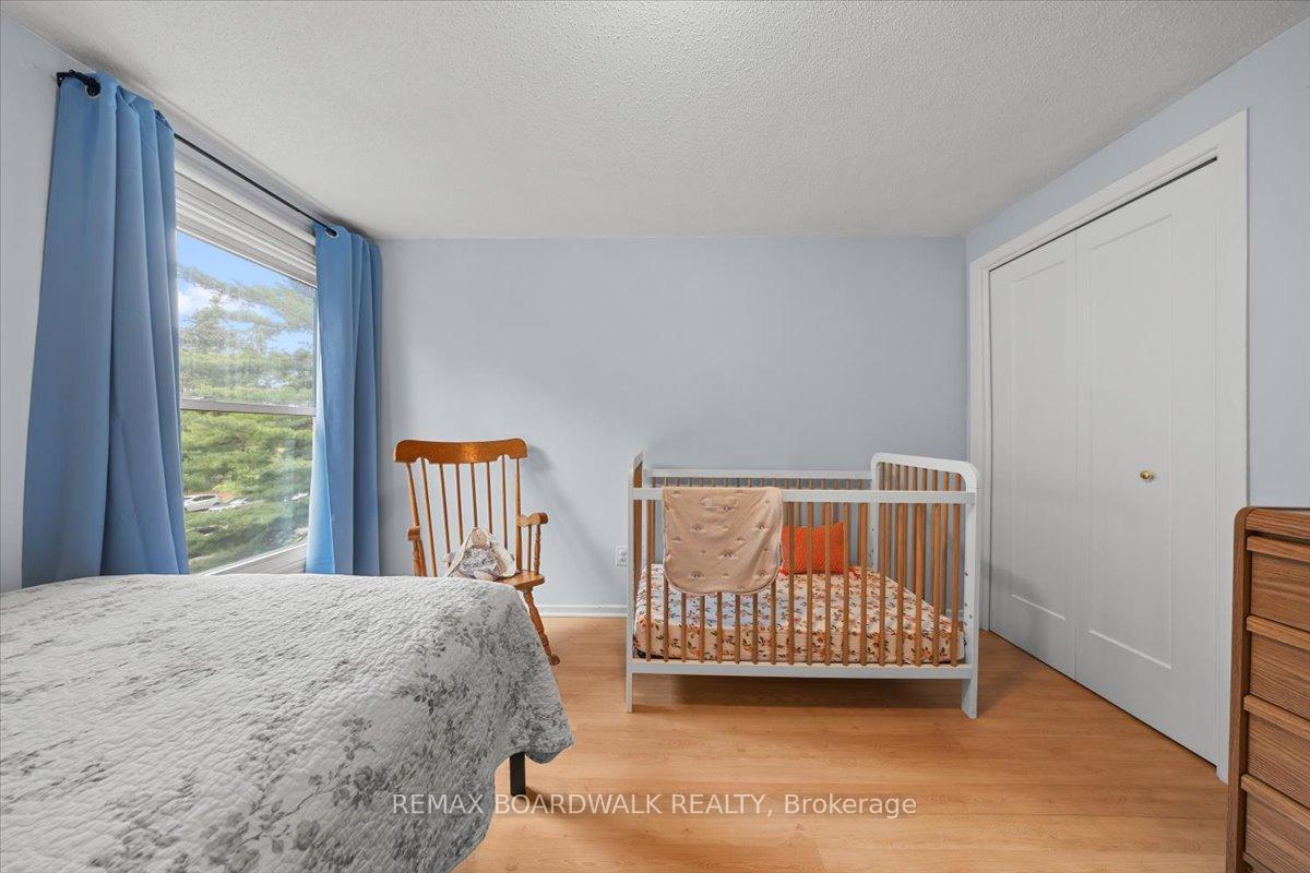 Photo 17 of Unit 18, 2126 Eric Crescent, Ottawa, Pineview — HOMEH