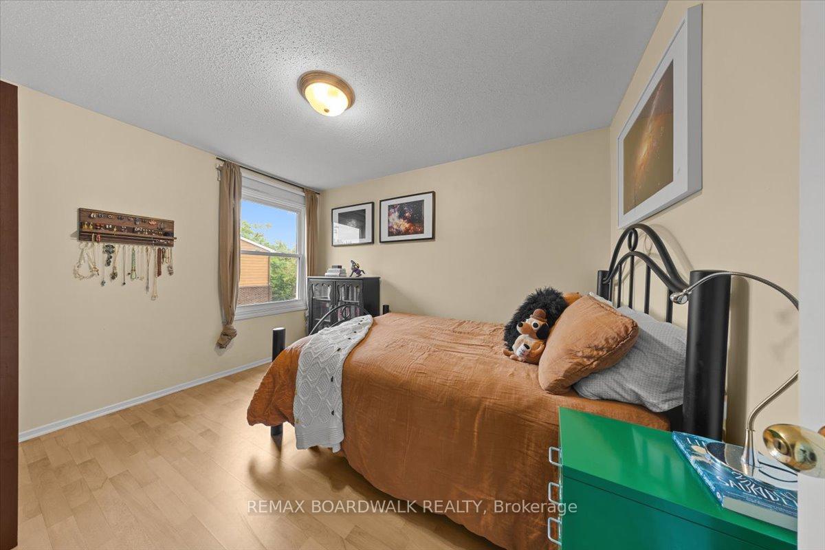 Photo 18 of Unit 18, 2126 Eric Crescent, Ottawa, Pineview — HOMEH