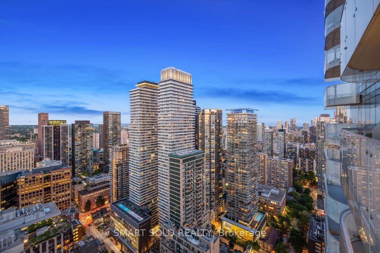 Photo 24 of Unit 4002, 1 Bloor Street E, Toronto, Church-Yonge Corridor — HOMEH
