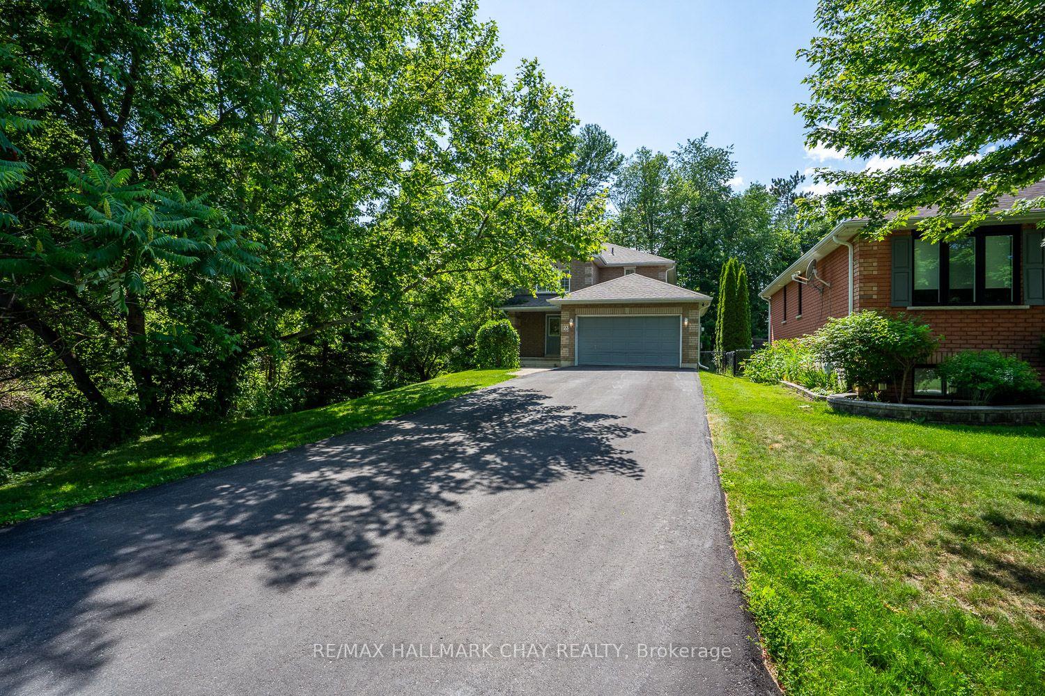 Photo 9 of 23 Burbank Circle, Adjala-Tosorontio, Everett — HOMEH
