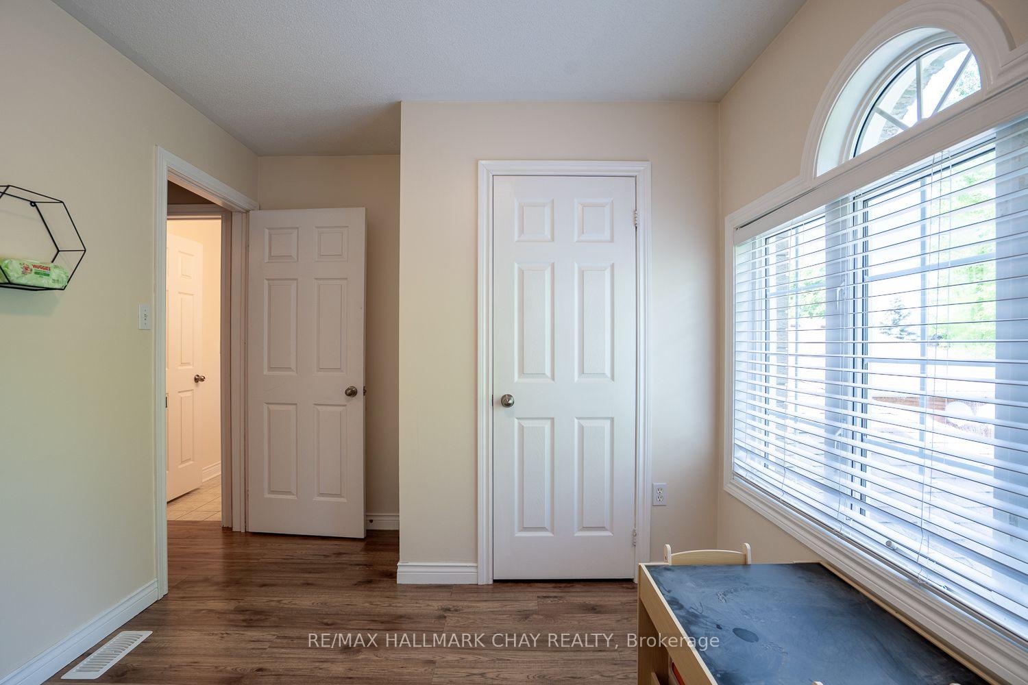 Photo 27 of 23 Burbank Circle, Adjala-Tosorontio, Everett — HOMEH