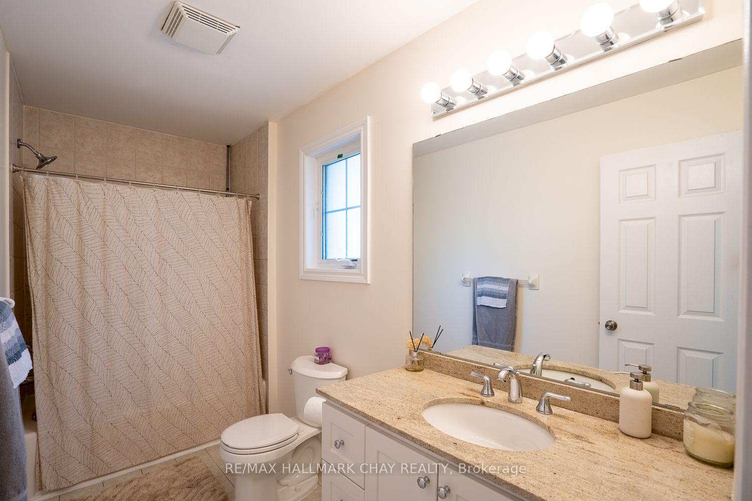 Photo 28 of 23 Burbank Circle, Adjala-Tosorontio, Everett — HOMEH