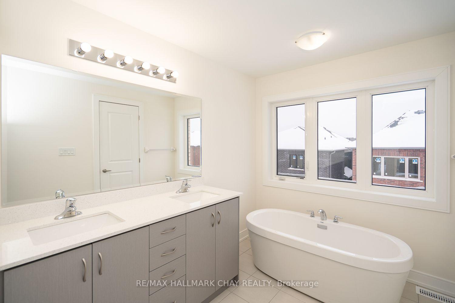 Photo 32 of 28 Mundell Road, Erin — HOMEH