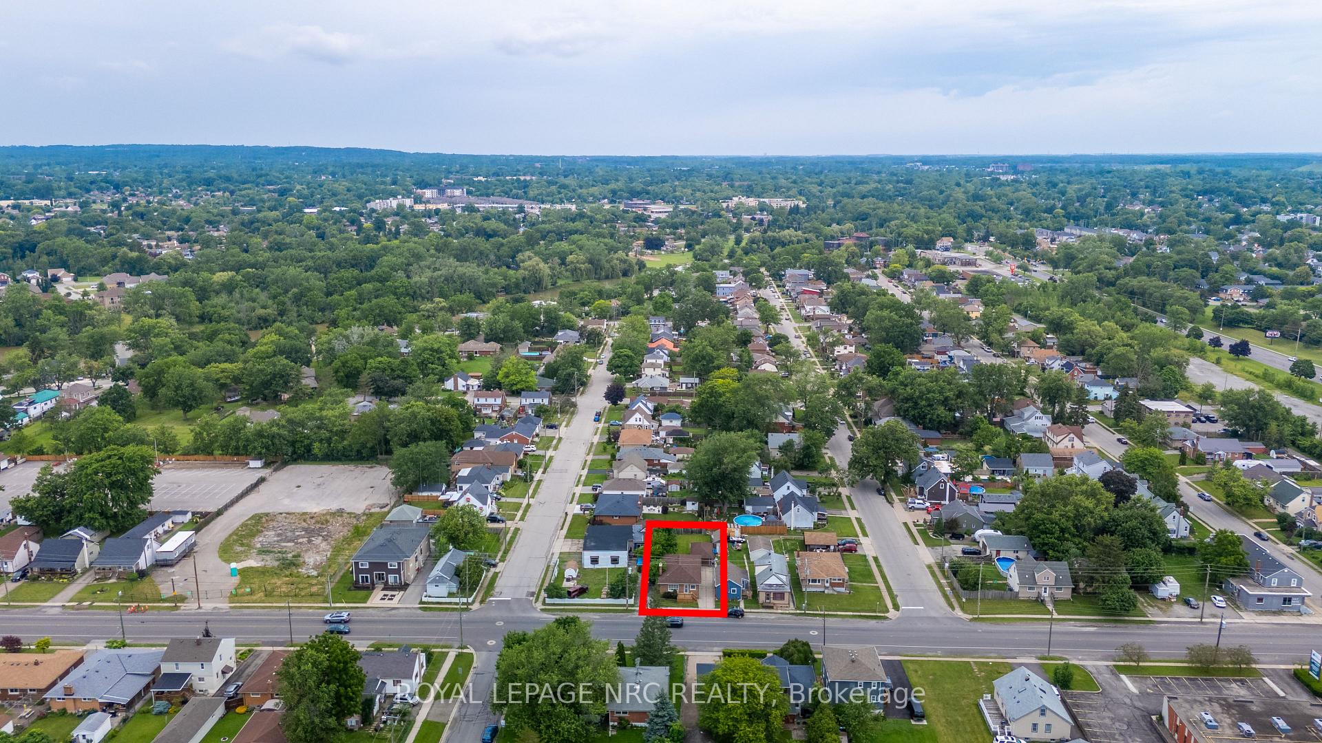 Photo 44 of 62 Lincoln Street, Welland, Broadway — HOMEH