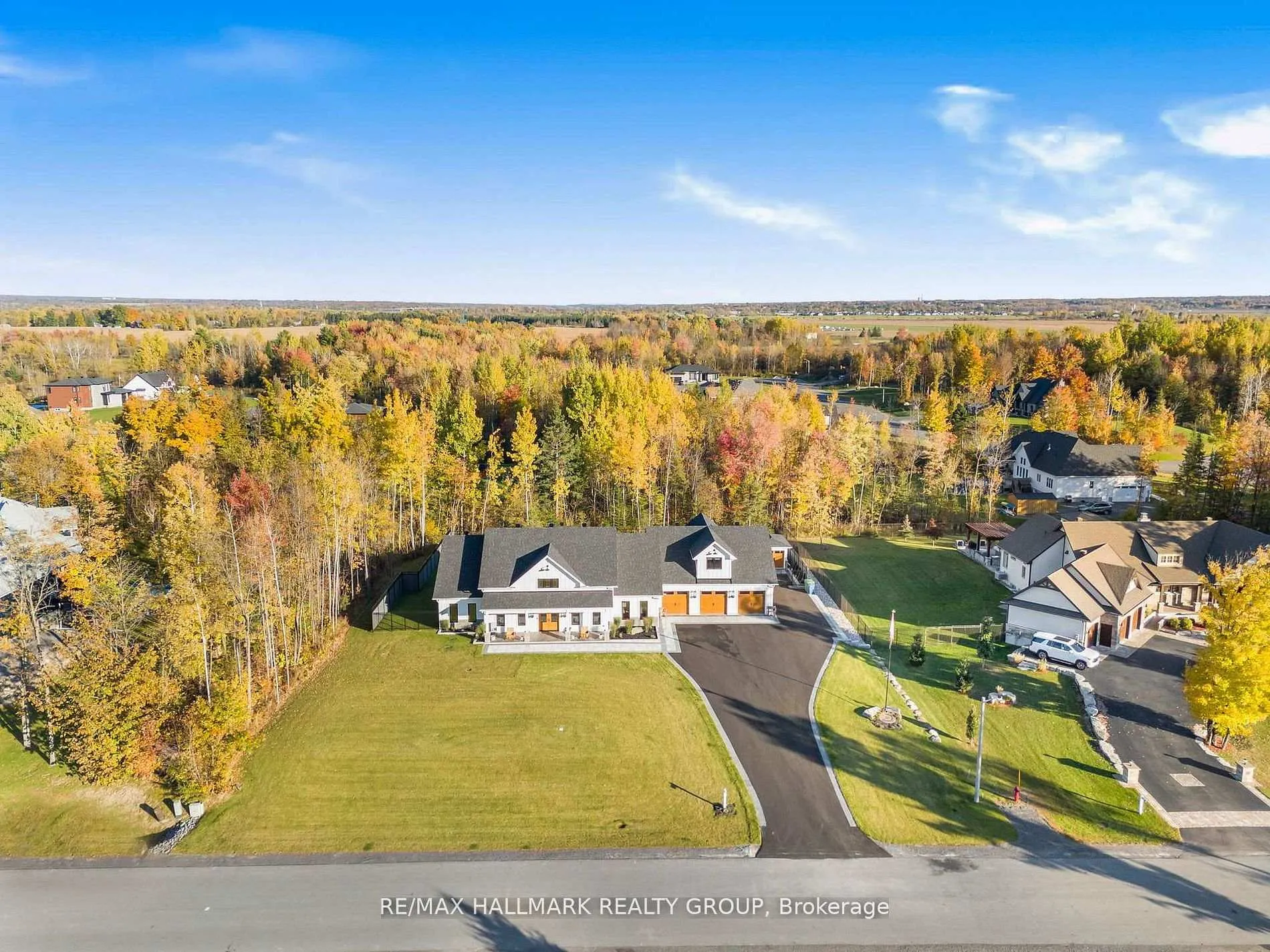 Photo 19 of 55 De La Seignerie Estates, Champlain, Champlain Twp — HOMEH