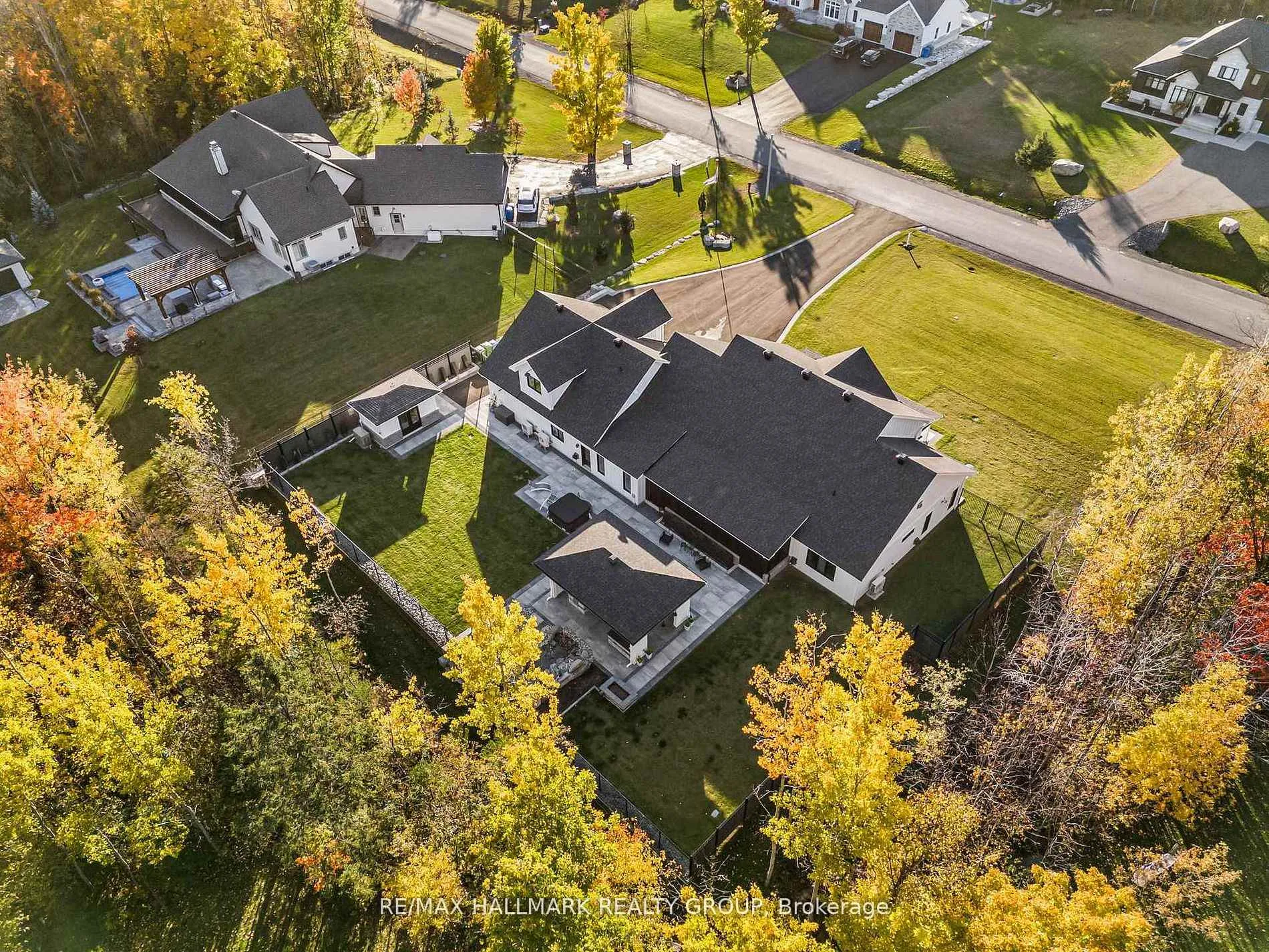 Photo 25 of 55 De La Seignerie Estates, Champlain, Champlain Twp — HOMEH