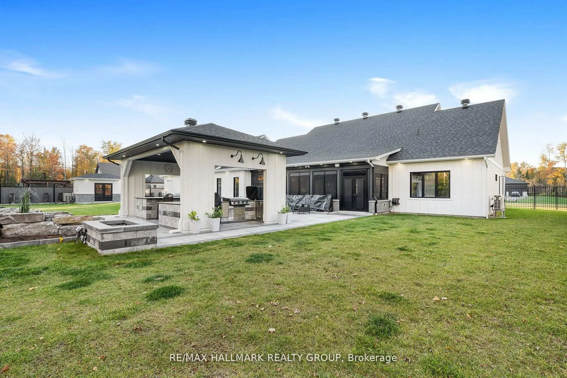 Photo 28 of 55 De La Seignerie Estates, Champlain, Champlain Twp — HOMEH