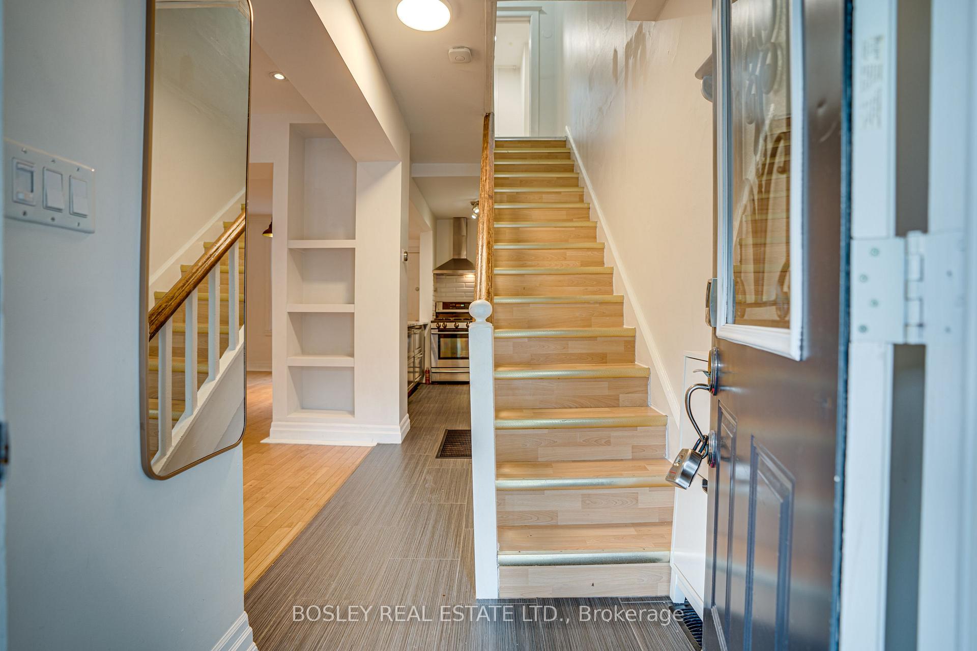 Photo 4 of 20 Connaught Avenue, Toronto, Greenwood-Coxwell — HOMEH