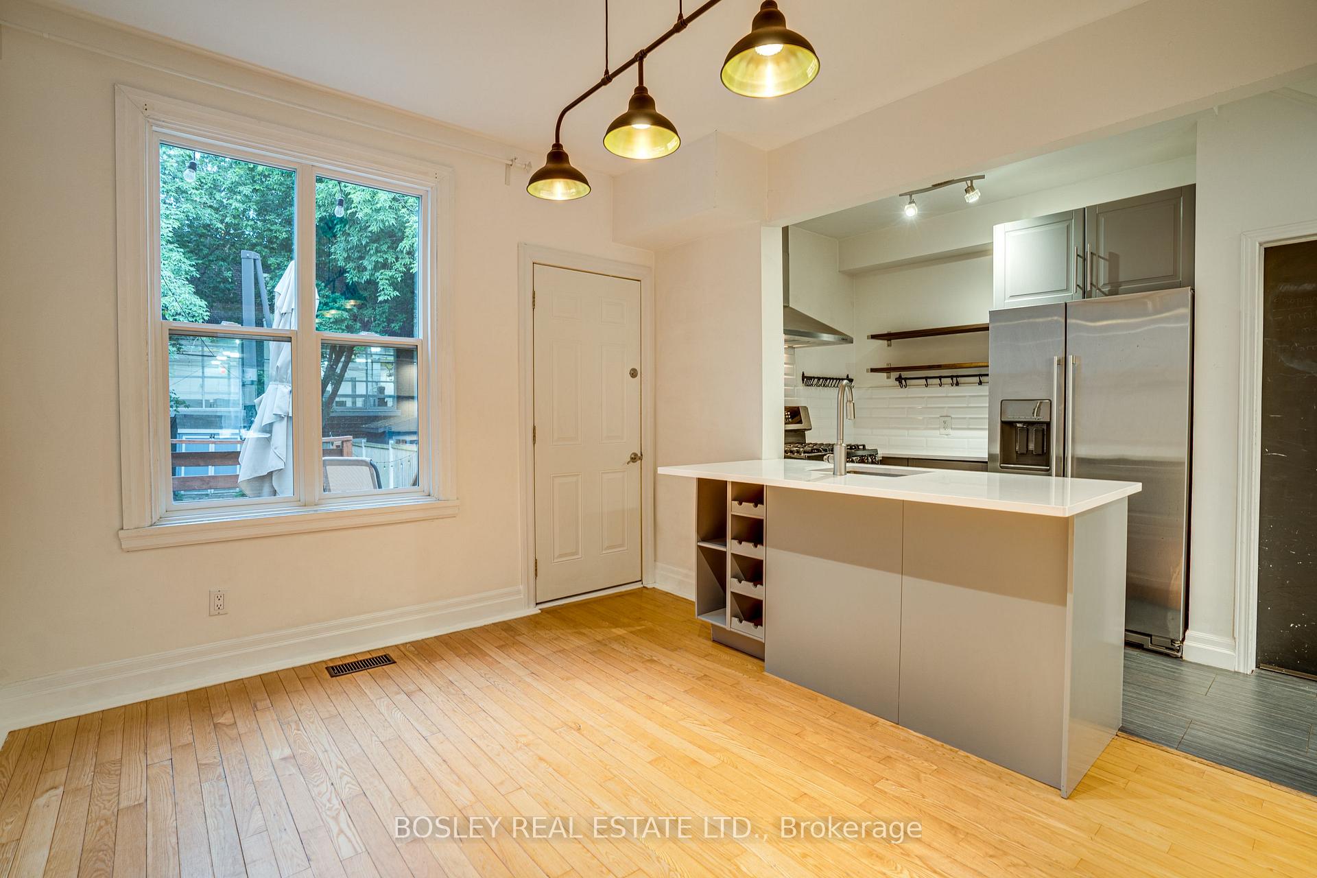 Photo 12 of 20 Connaught Avenue, Toronto, Greenwood-Coxwell — HOMEH