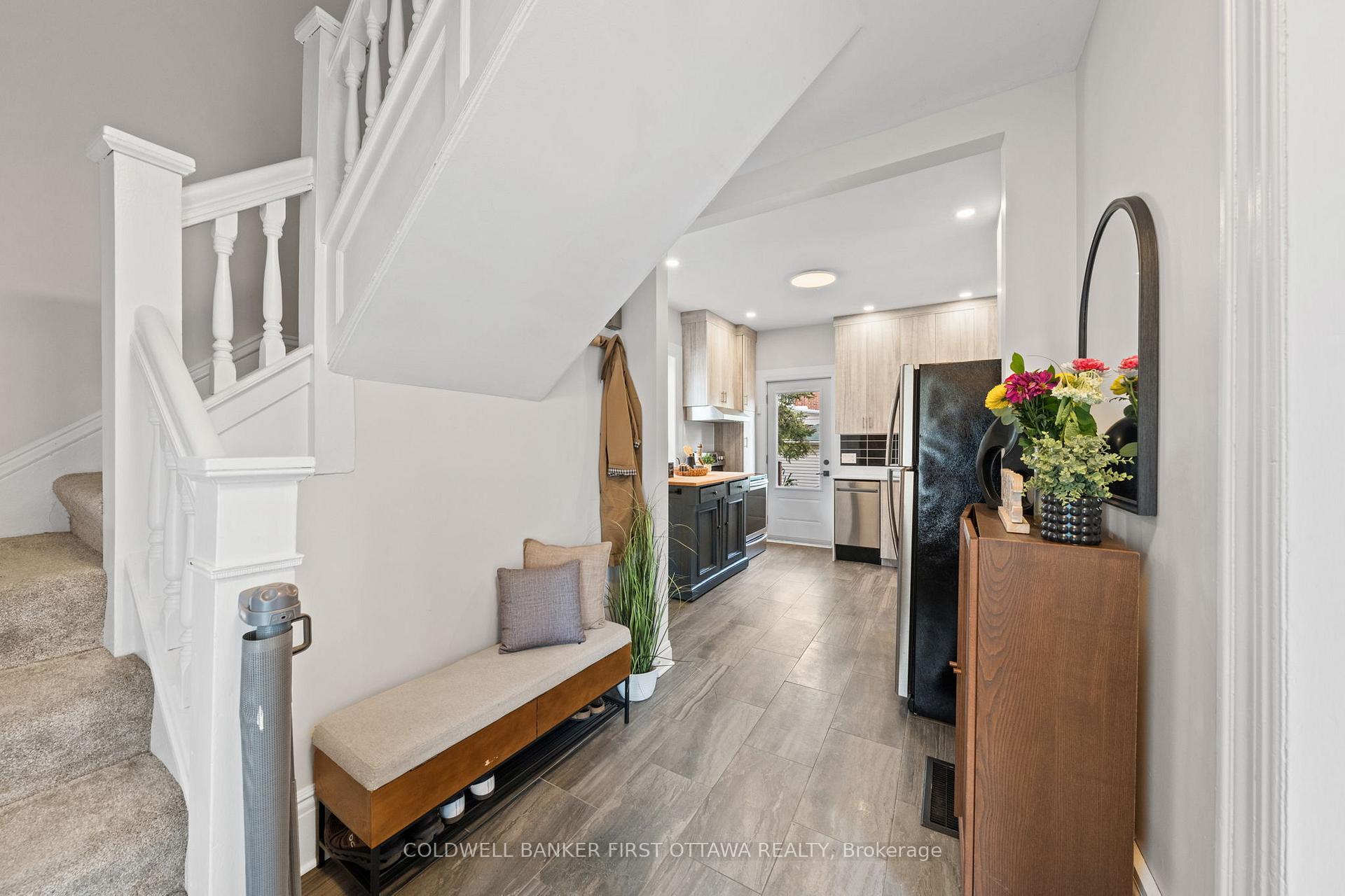 Photo 4 of 25 Clegg Street, Ottawa, Ottawa East — HOMEH