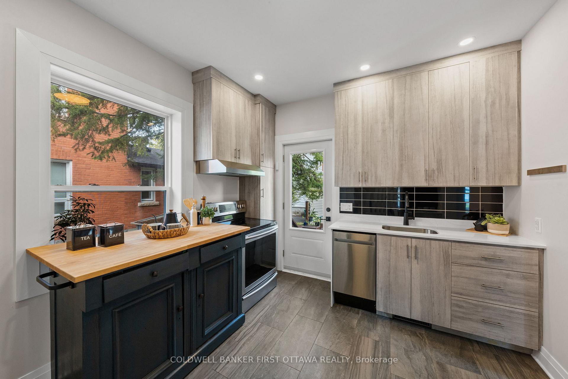 Photo 7 of 25 Clegg Street, Ottawa, Ottawa East — HOMEH