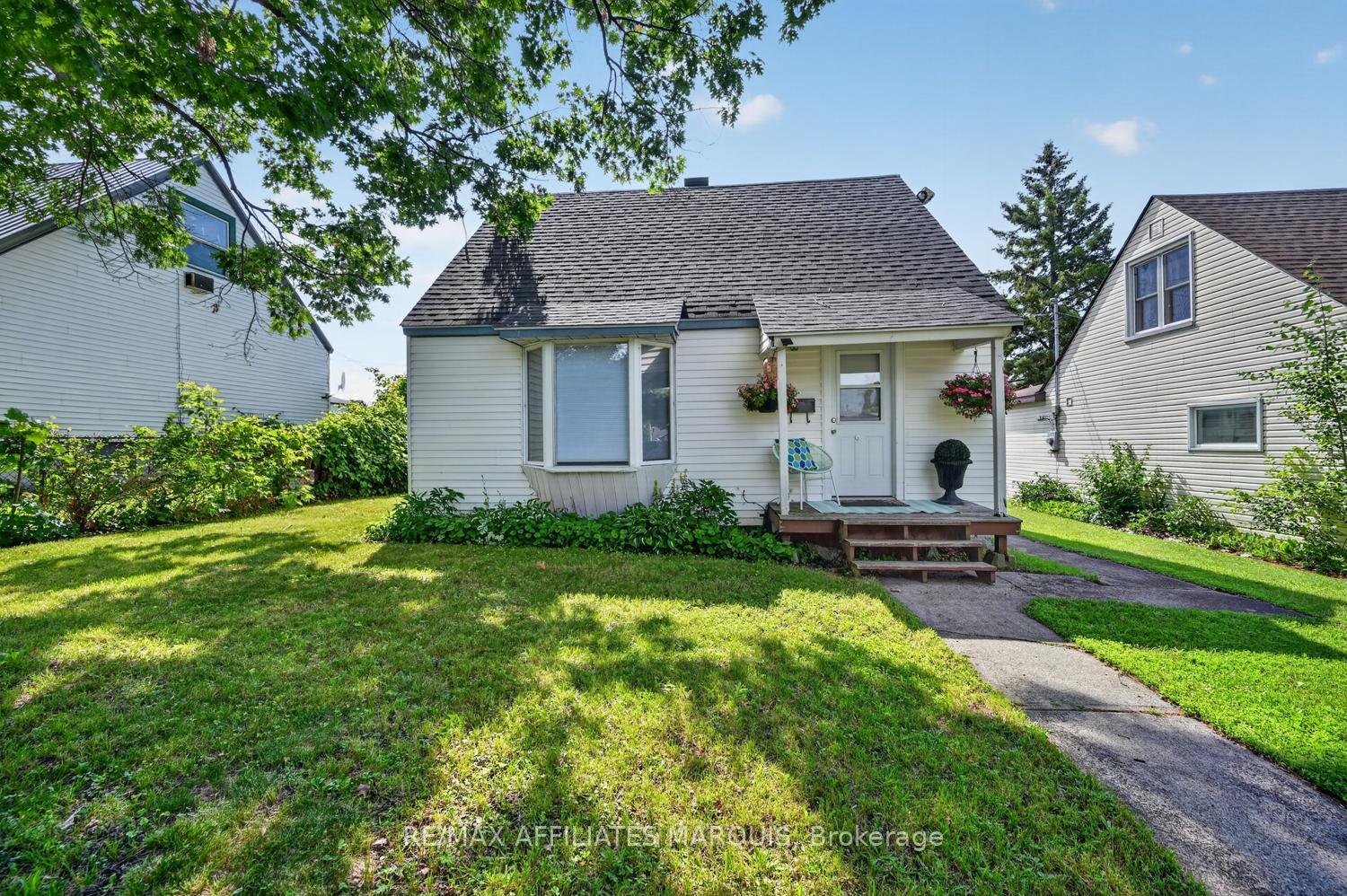 Photo 6 of 12 Churchill Crescent, Smiths Falls, Smiths Falls — HOMEH