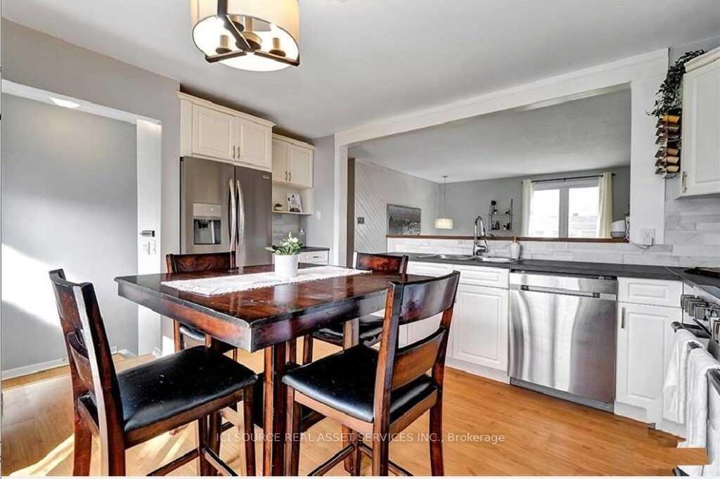Photo 9 of 29 Uxbridge Crescent, Ottawa, Kanata - Glencairn/Hazeldean — HOMEH