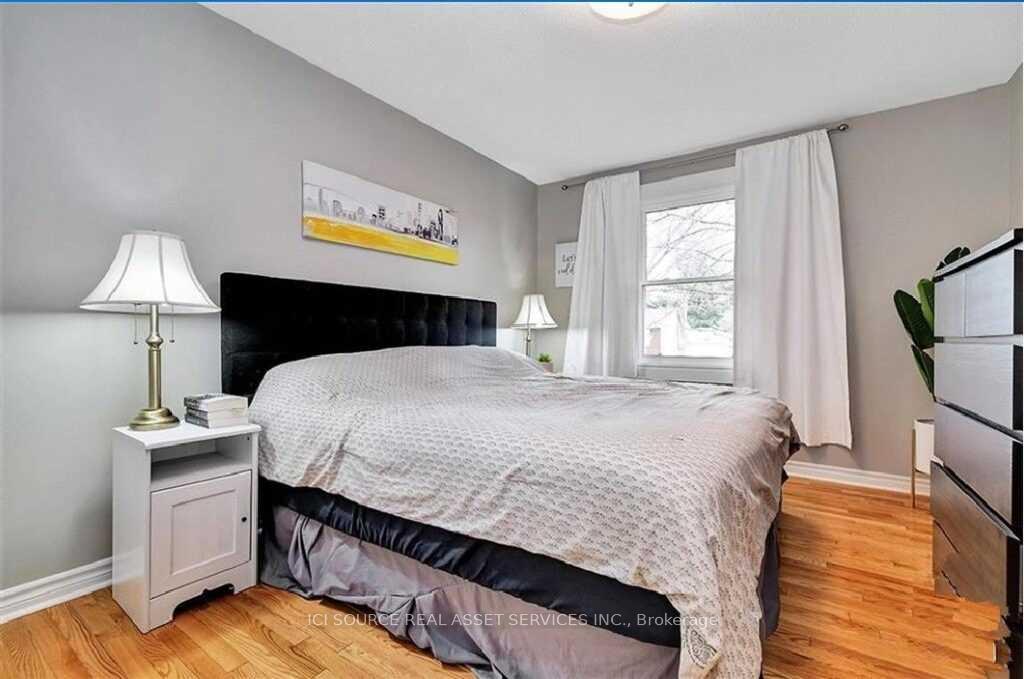 Photo 14 of 29 Uxbridge Crescent, Ottawa, Kanata - Glencairn/Hazeldean — HOMEH