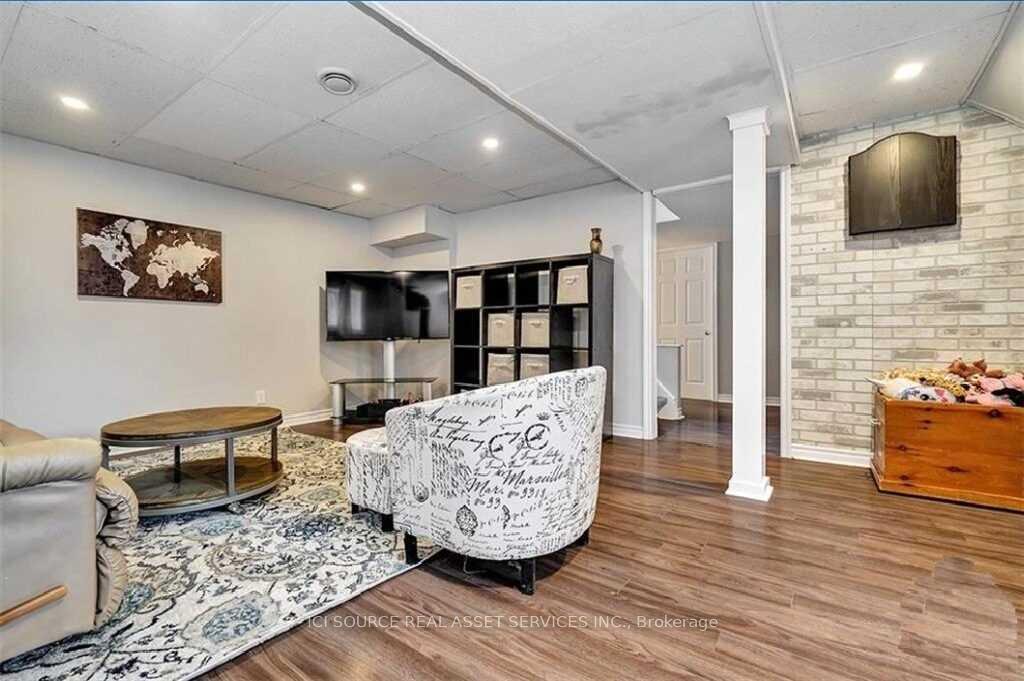 Photo 18 of 29 Uxbridge Crescent, Ottawa, Kanata - Glencairn/Hazeldean — HOMEH