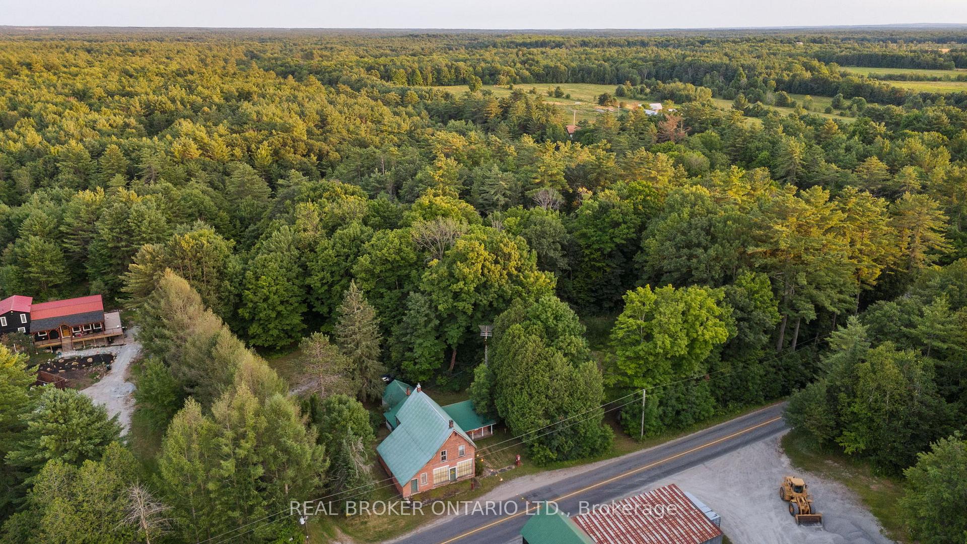 Photo 3 of 1401 Coopers Falls Road, Ramara, Rural Ramara — HOMEH