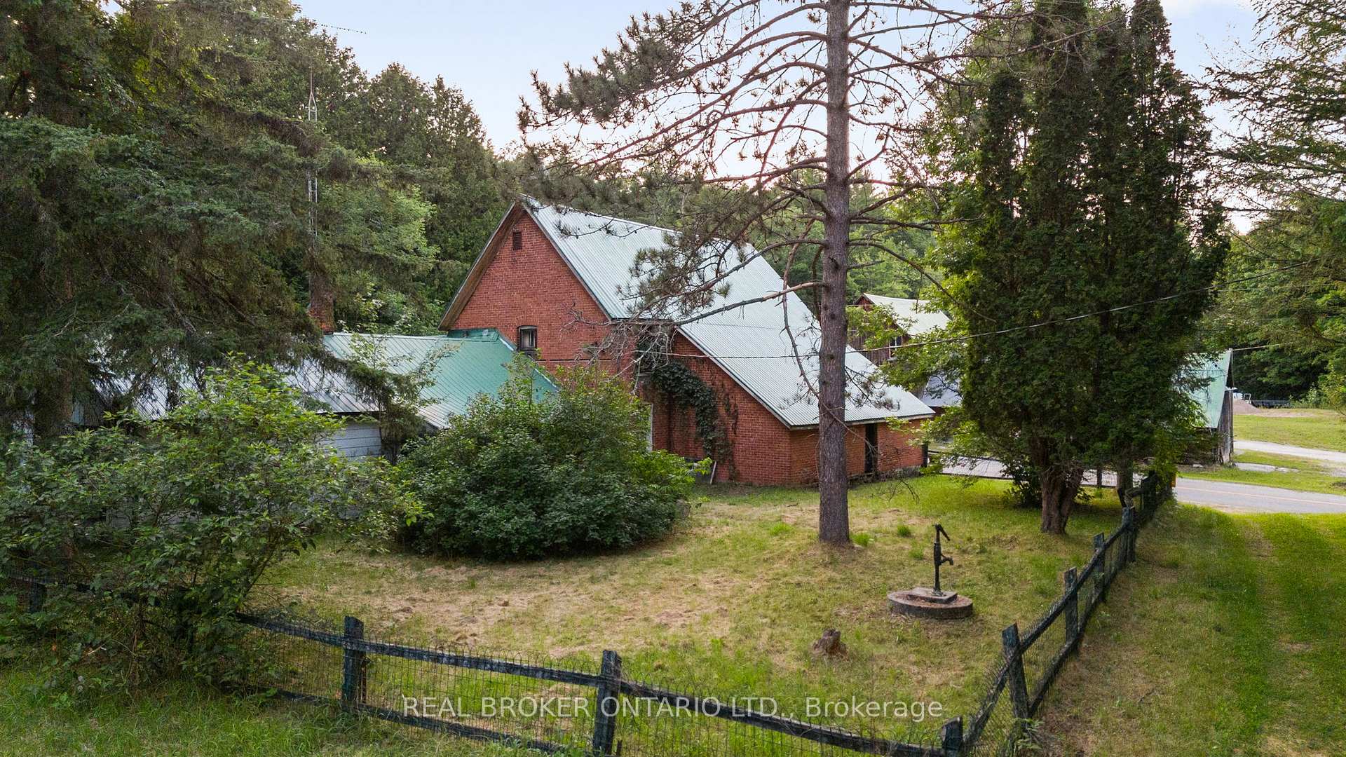 Photo 26 of 1401 Coopers Falls Road, Ramara, Rural Ramara — HOMEH