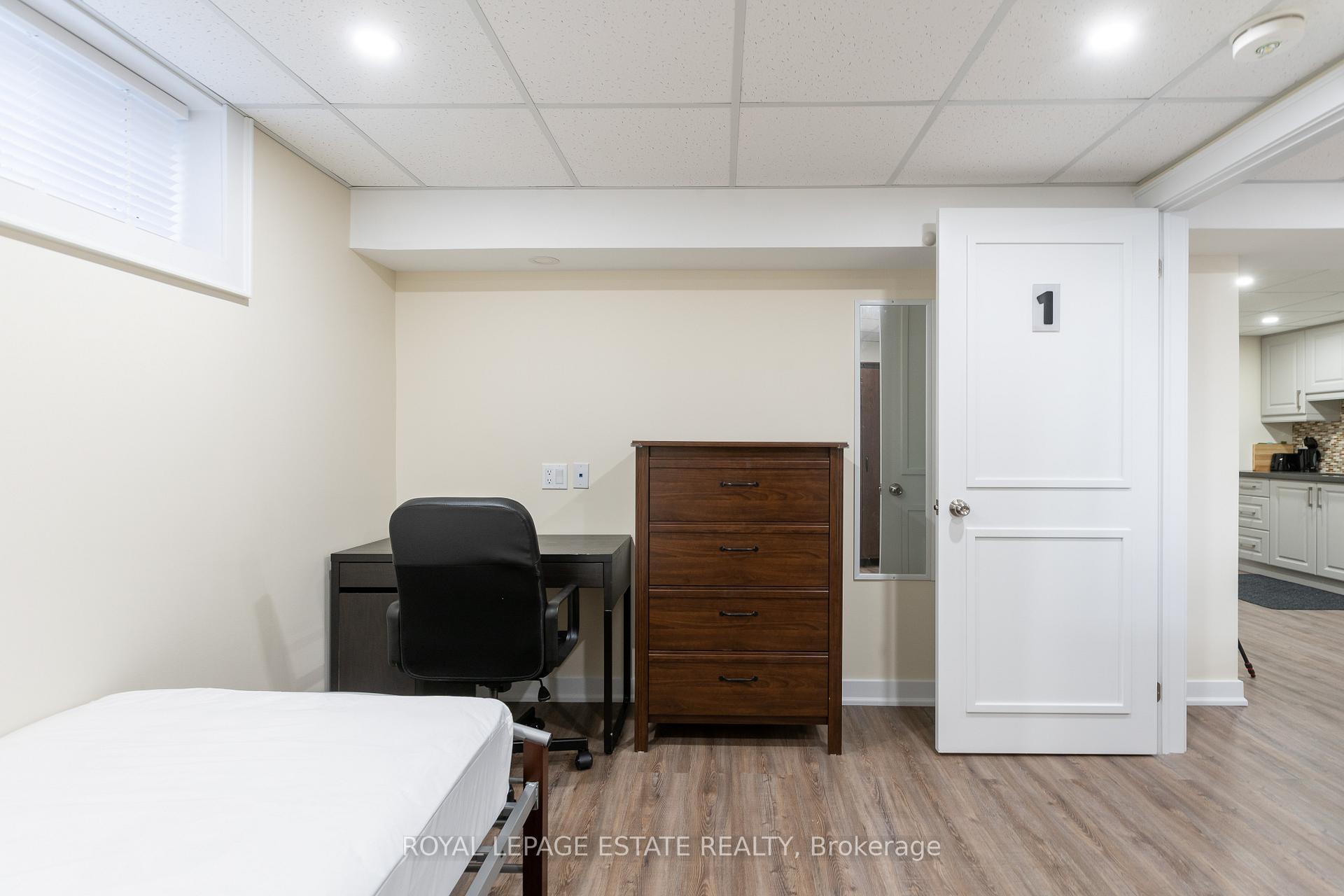 Photo 12 of 5 Barlow Road, Scarborough, Woburn — HOMEH