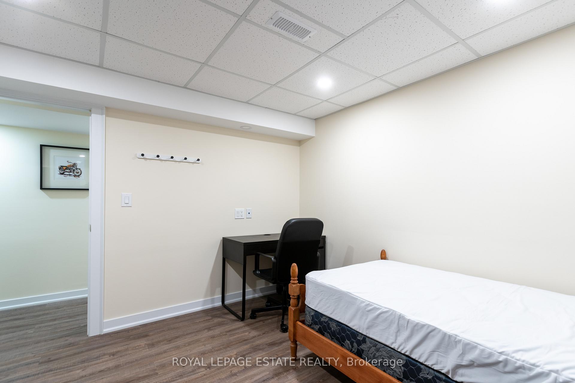 Photo 16 of 5 Barlow Road, Scarborough, Woburn — HOMEH