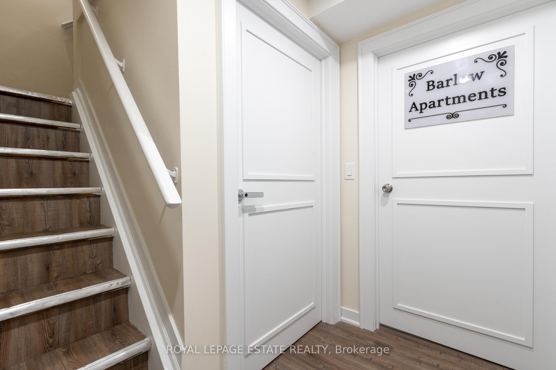 Photo 3 of 5 Barlow Road, Scarborough, Woburn — HOMEH