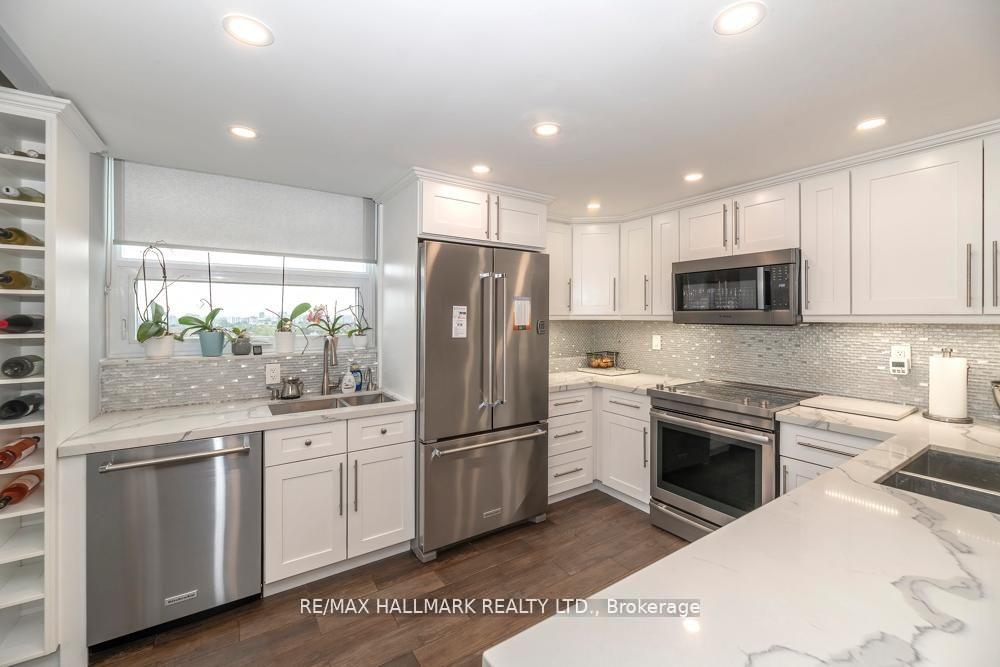 Photo 2 of Unit 1004, 7601 Bathurst Street, Vaughan, Crestwood-Springfarm-Yorkhill — HOMEH