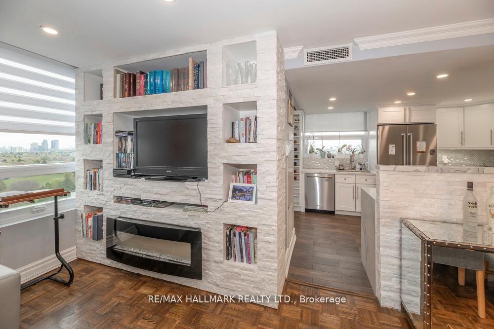Photo 12 of Unit 1004, 7601 Bathurst Street, Vaughan, Crestwood-Springfarm-Yorkhill — HOMEH
