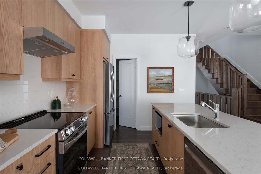 Photo 5 of 61 Trotman Street, Carleton Place, Carleton Place — HOMEH