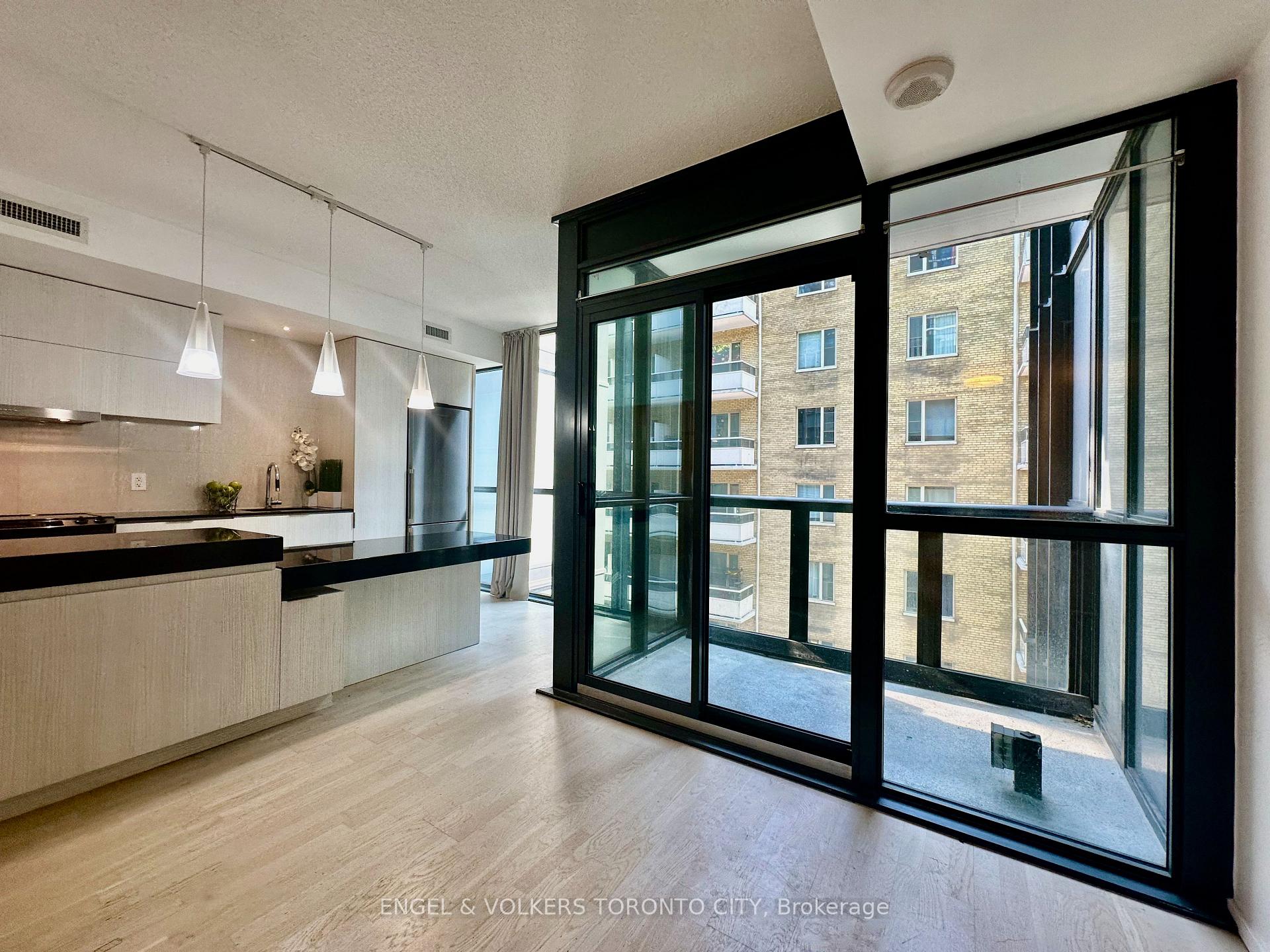 Photo 2 of Unit 720, 101 Charles Street E, Toronto, Church-Yonge Corridor — HOMEH