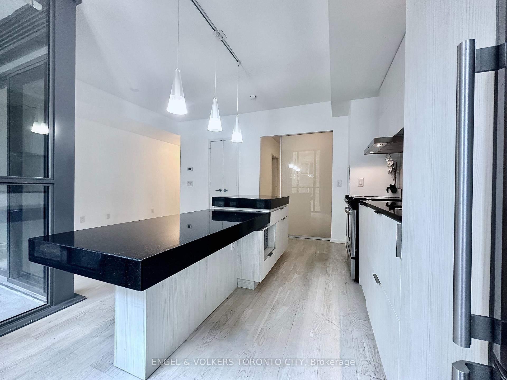 Photo 4 of Unit 720, 101 Charles Street E, Toronto, Church-Yonge Corridor — HOMEH