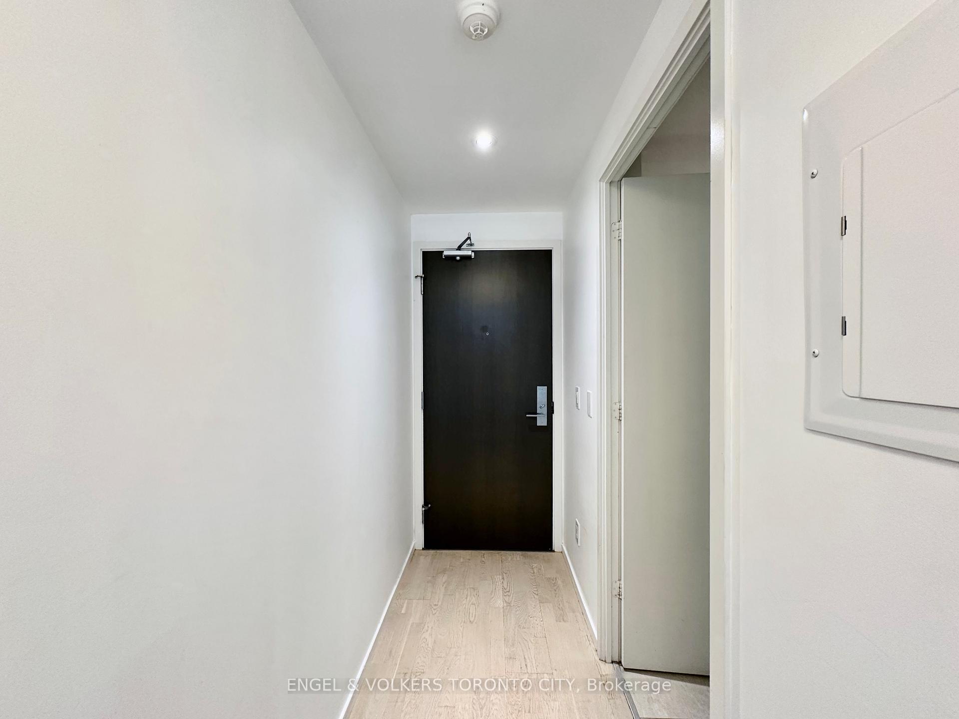 Photo 9 of Unit 720, 101 Charles Street E, Toronto, Church-Yonge Corridor — HOMEH