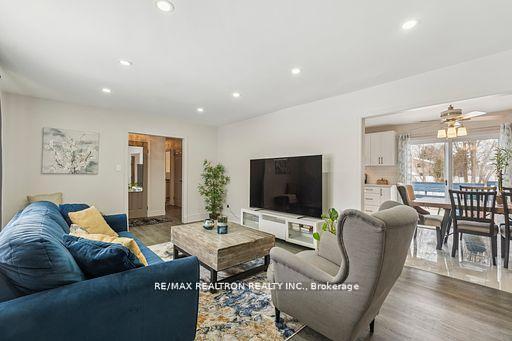 Photo 8 of 400 Dayfoot Street, New Tecumseth, Beeton — HOMEH