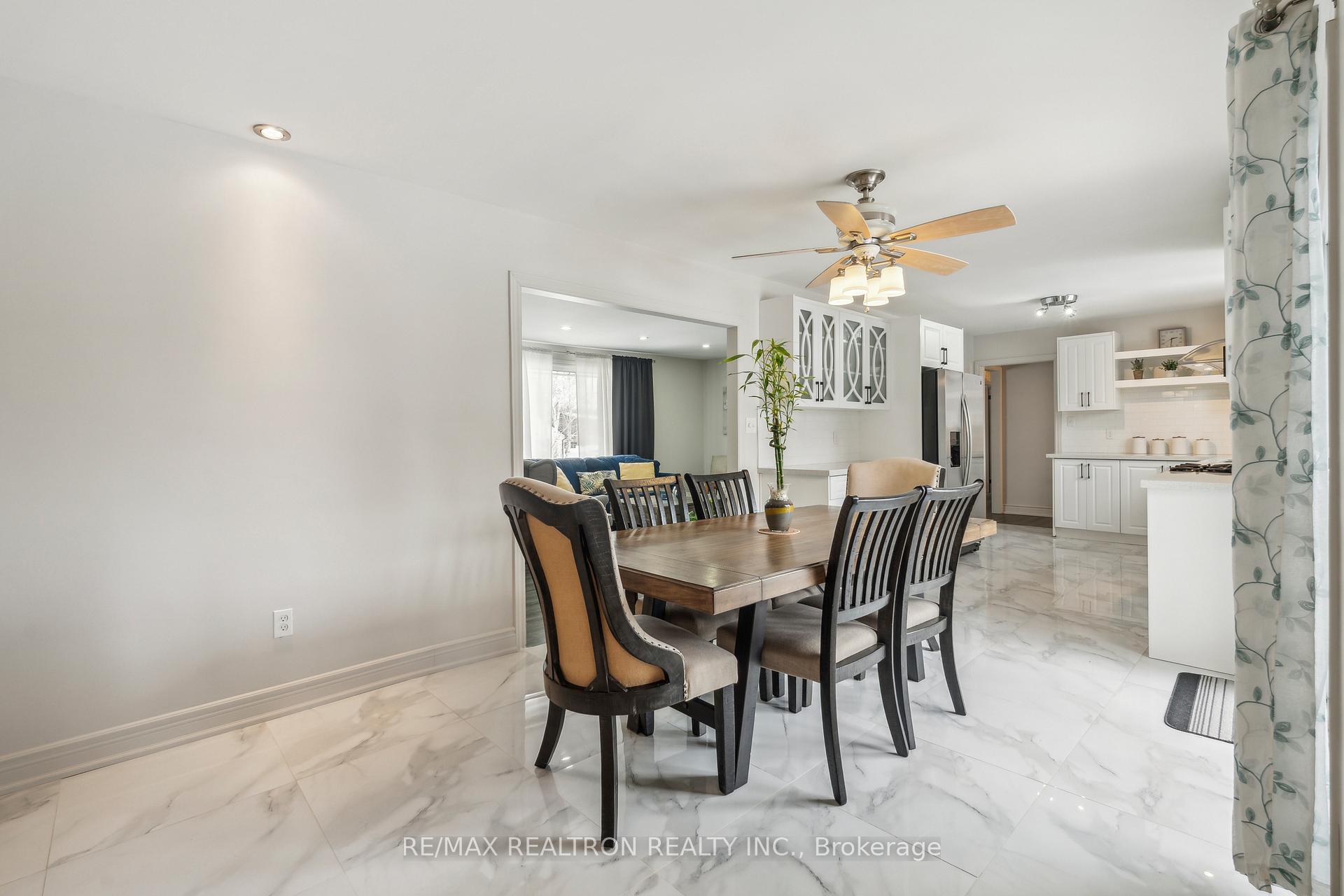 Photo 10 of 400 Dayfoot Street, New Tecumseth, Beeton — HOMEH