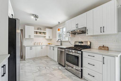 Photo 14 of 400 Dayfoot Street, New Tecumseth, Beeton — HOMEH