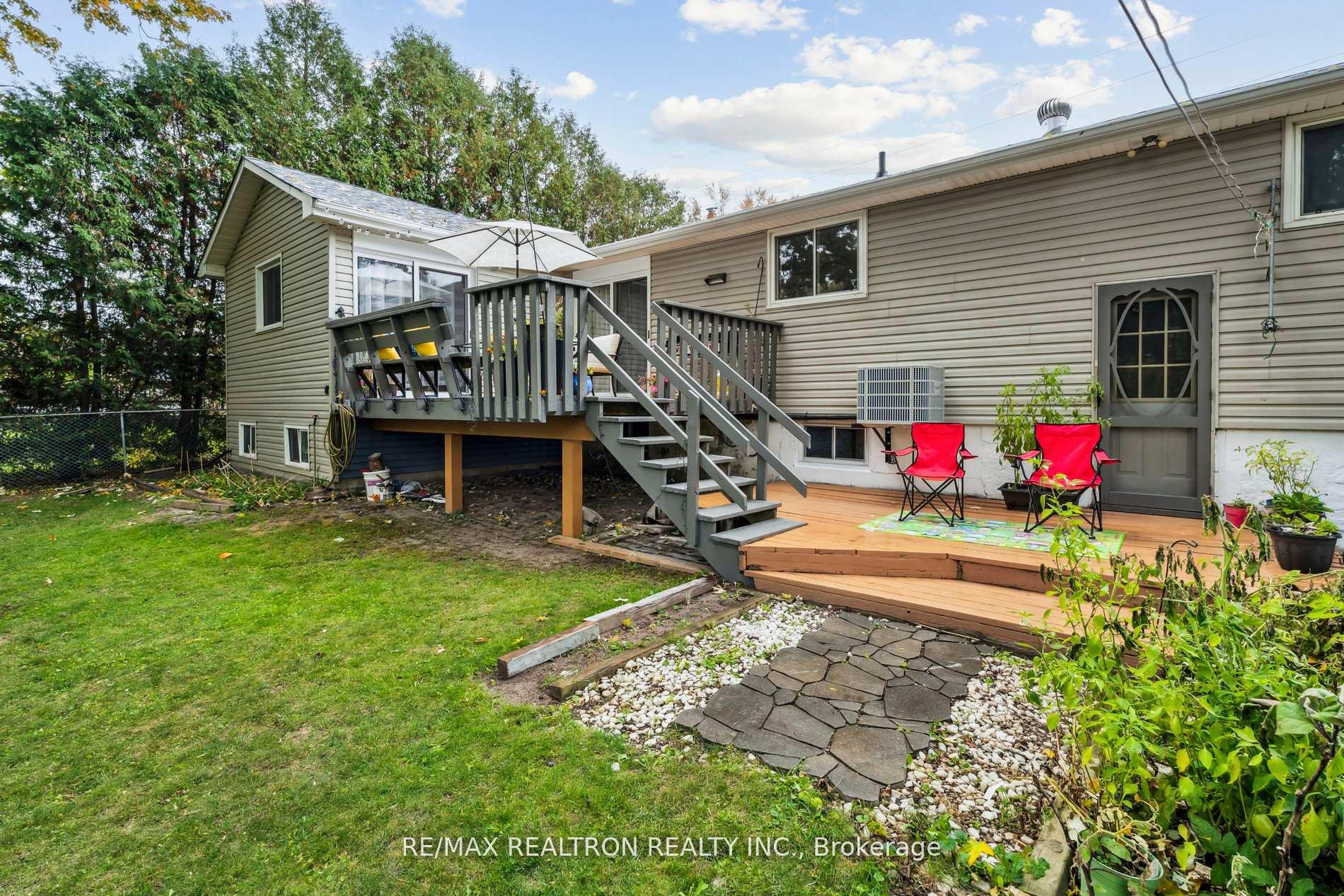 Photo 37 of 400 Dayfoot Street, New Tecumseth, Beeton — HOMEH