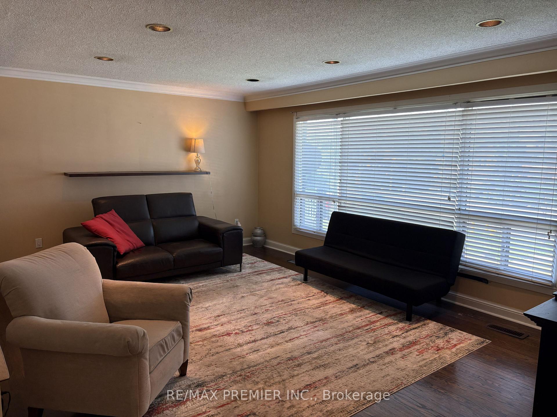 Photo 4 of 2979 Weston Road, North York, Humberlea-Pelmo Park — HOMEH