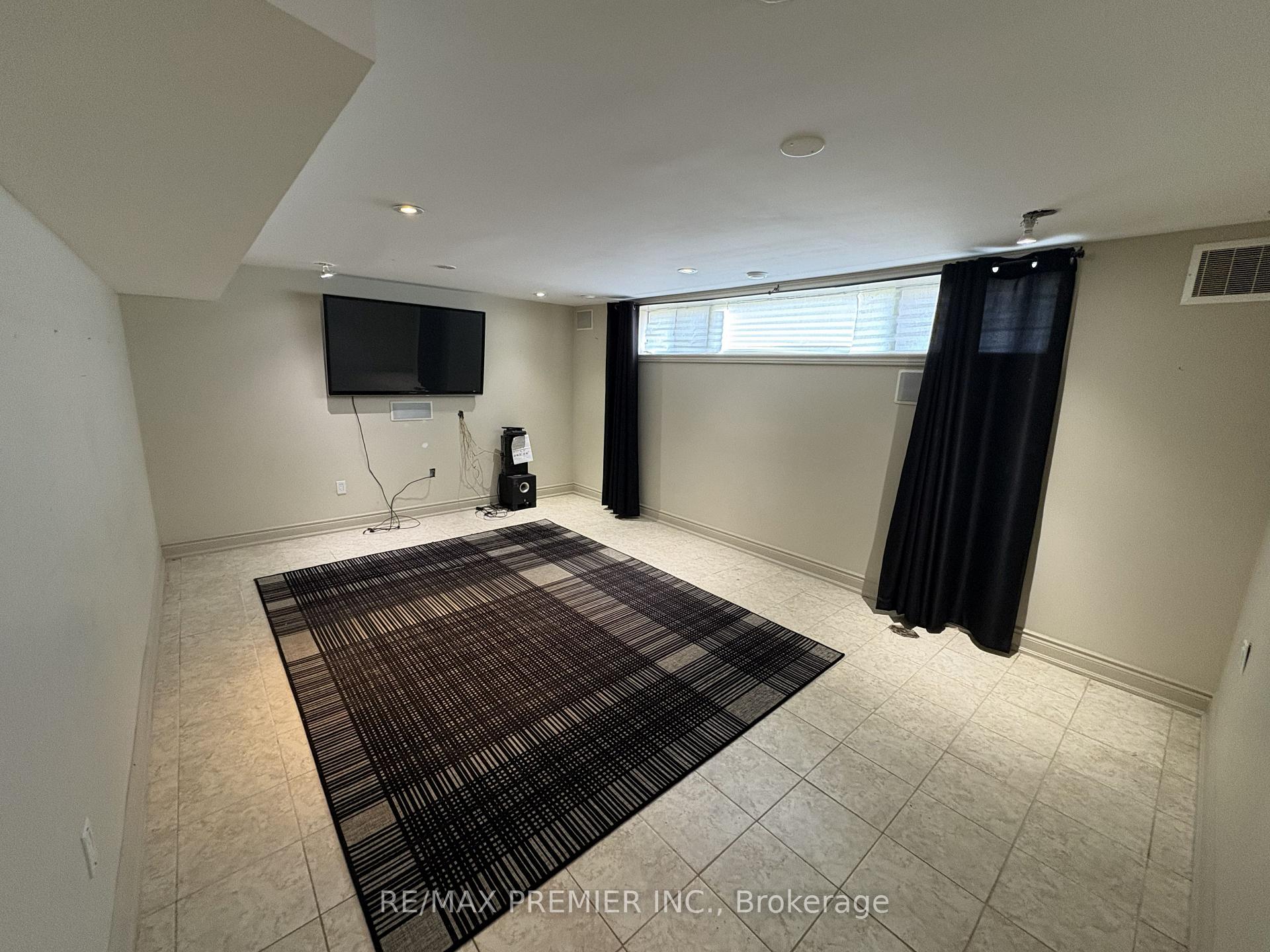 Photo 23 of 2979 Weston Road, North York, Humberlea-Pelmo Park — HOMEH