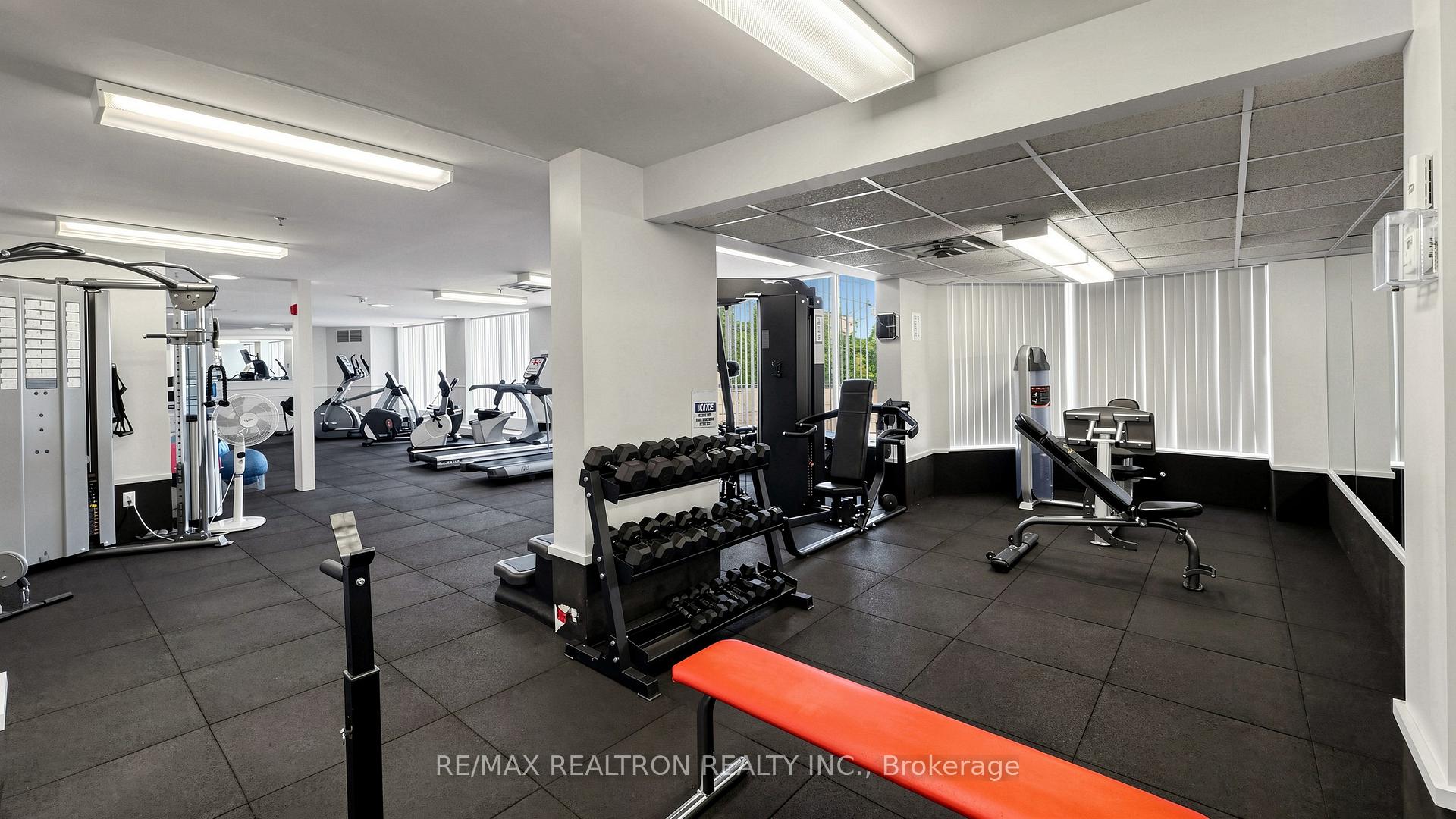 Photo 26 of 14924 Yonge Street, Aurora, Aurora Highlands — HOMEH